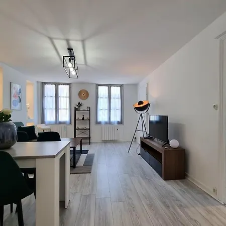 Le 77 De Satie - Centre Sleeps 3 Apartman *