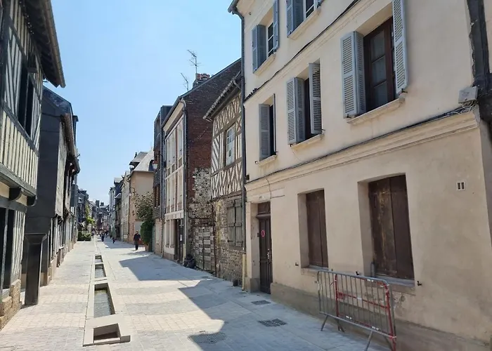 Le 77 De Satie - Centre Sleeps 3 Онфлёр